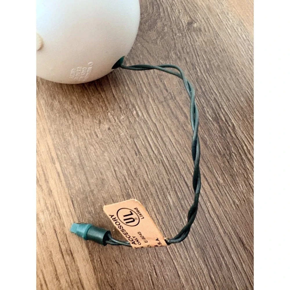 1990 Hallmark Ornament Mrs. Santa's Kitchen Magic Light & Motion Untested